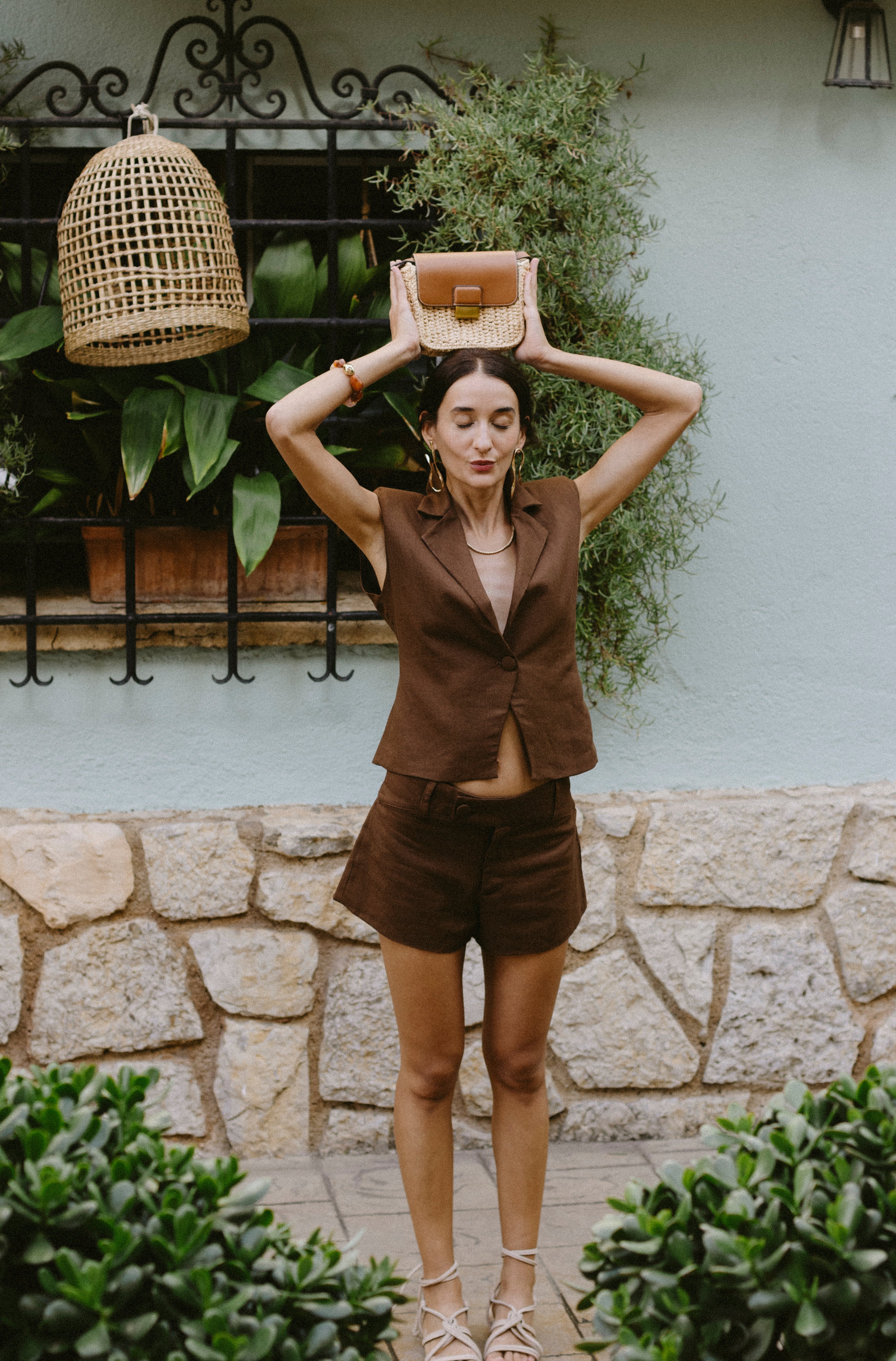 Short Alba Chocolate