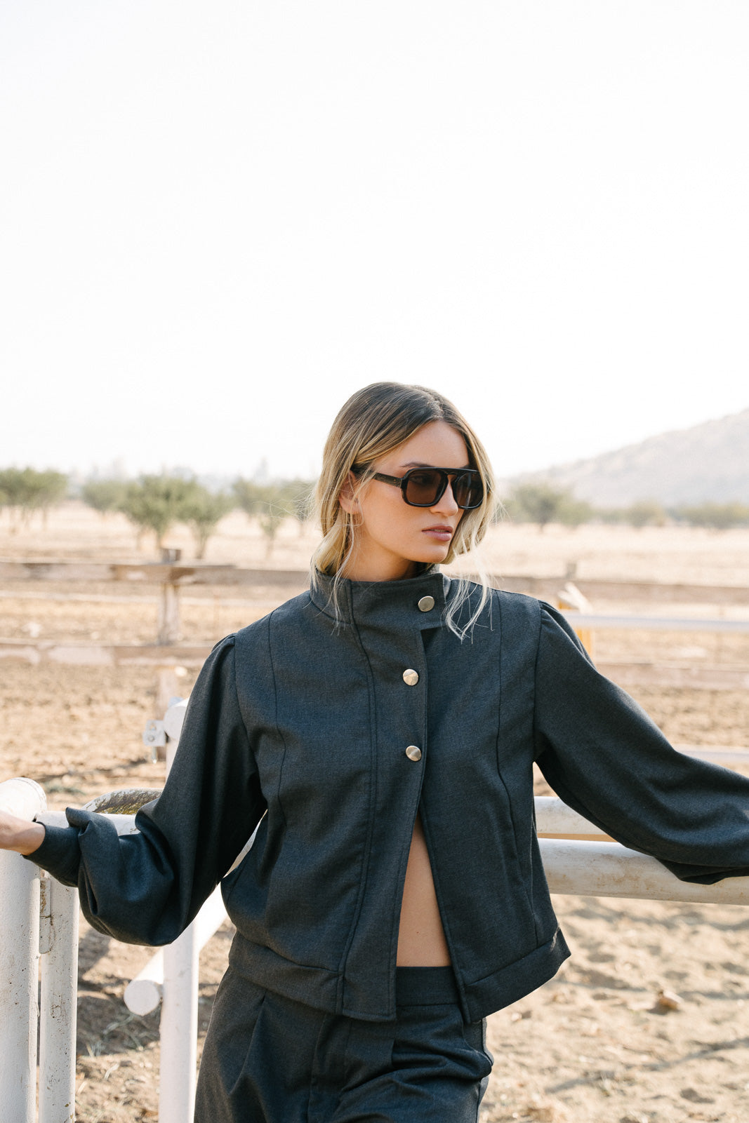 Bomber Forma Gris