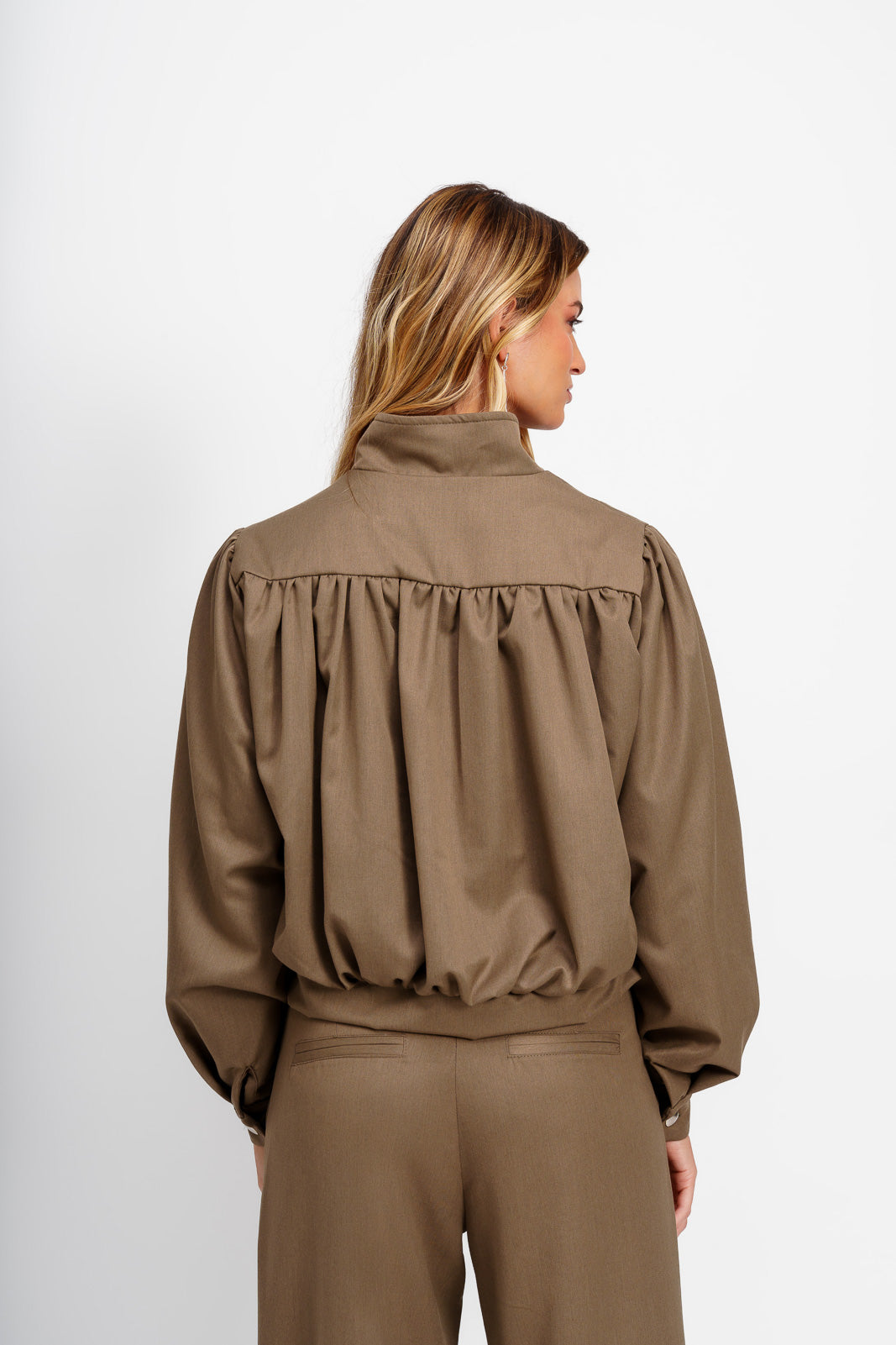 Bomber Forma Verde Musgo