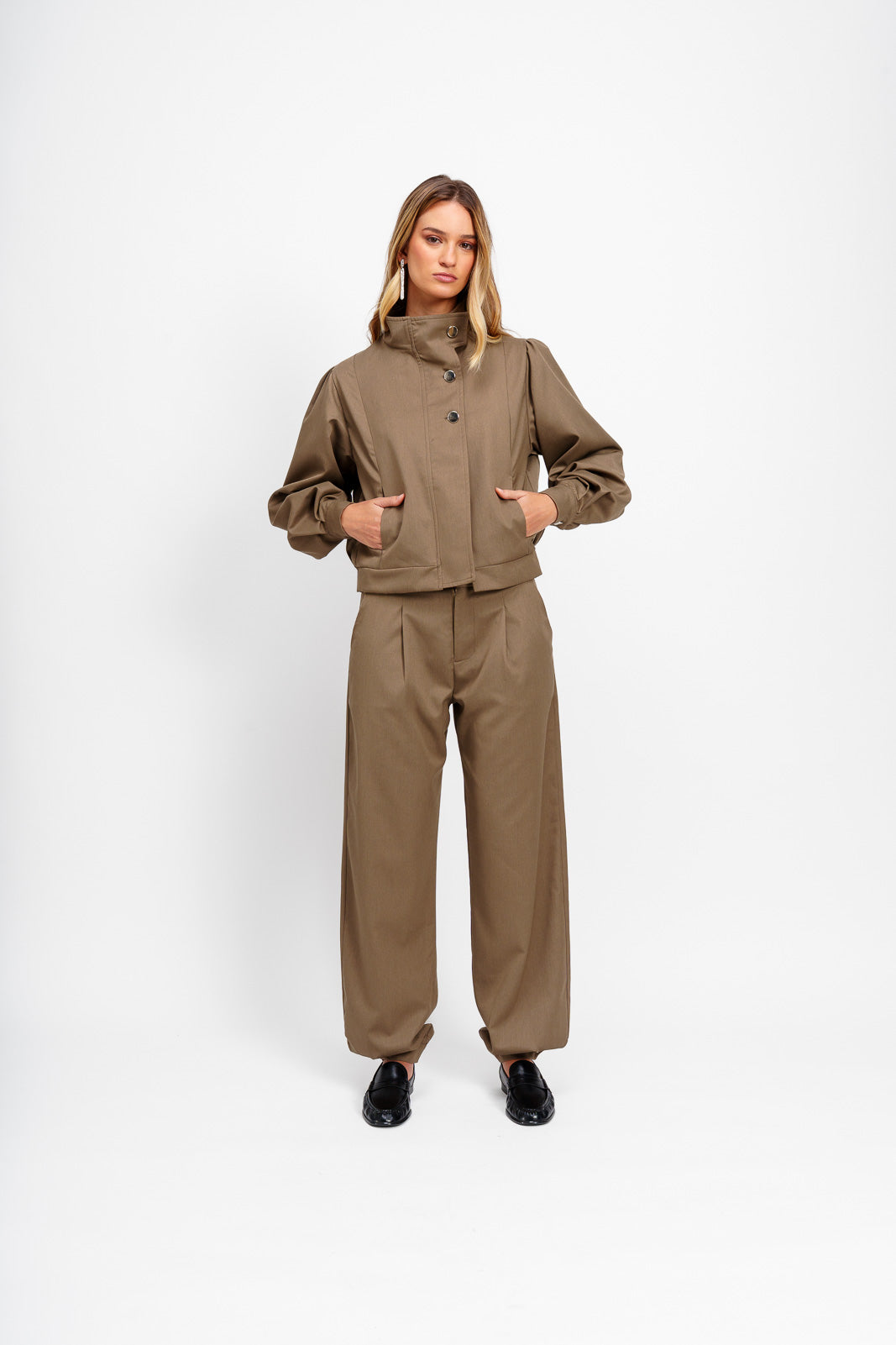 Bomber Forma Verde Musgo
